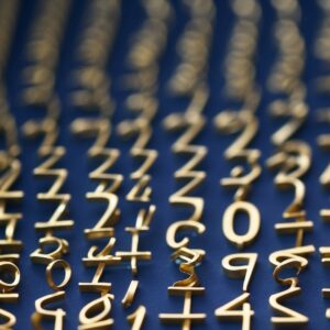 numeri come gioelli in oro